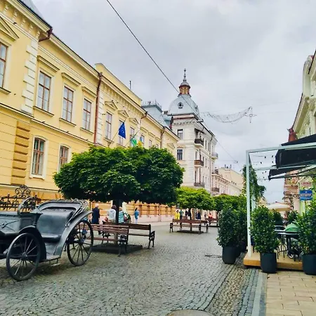 Kobylianska27 Chernivtsi Exterior photo